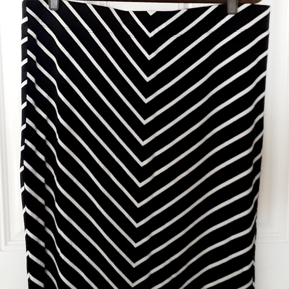 APT.9 Knit Skirt
